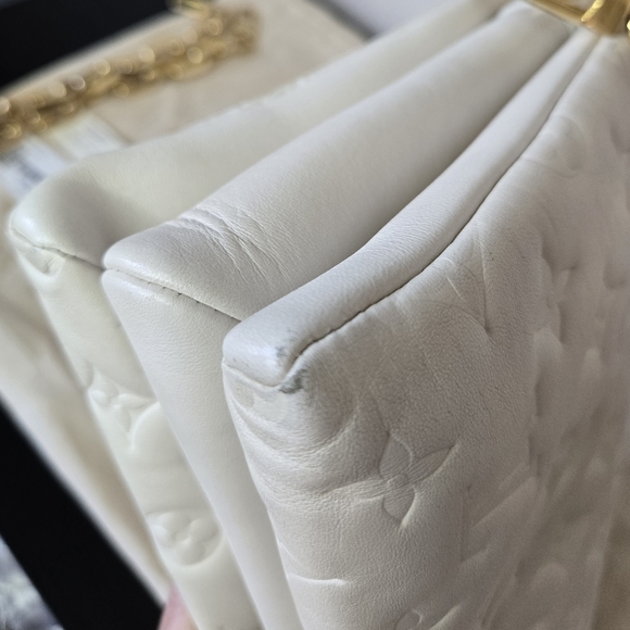 Louis Vuitton Coussin PM Cream - Picture 10 of 17